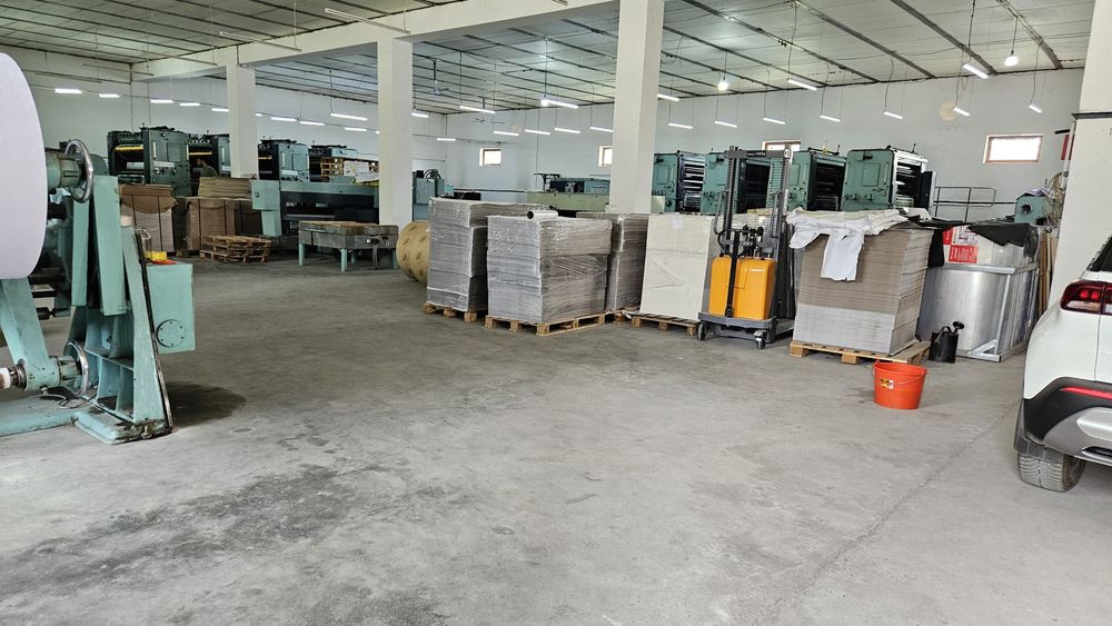 Фозиловда жой сотилади 50 сотик нотурар. Тп 630. Газ. Сув бор.