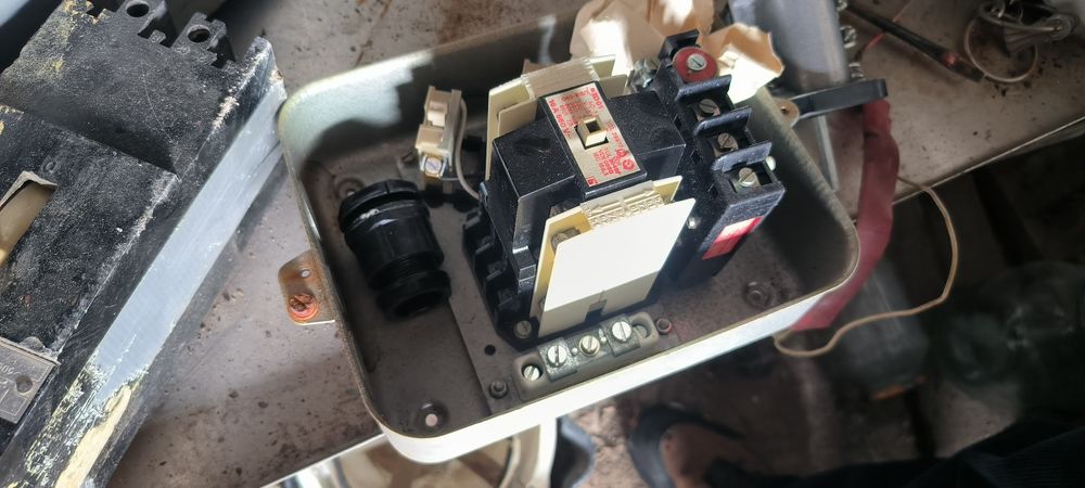 магнитный пускатель, выключатели