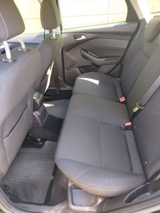 FORD Focus 2015 — imagine 5