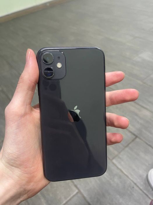 Продам iPhone 11