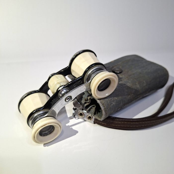 Бинокль театральный xx века