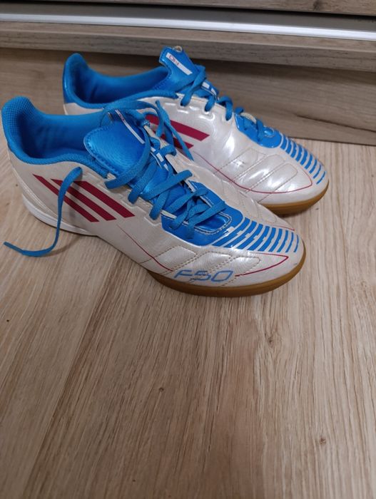 Маратонки Adidas номер 38 2/3
