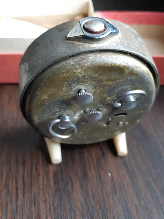 Ceas vechi rusesc MIR la cutie