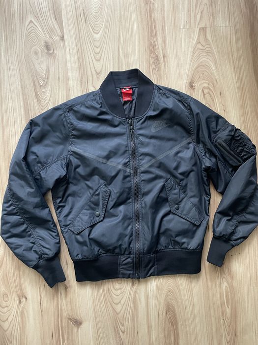 NIKE Bomber Jacket/мъжки бомбър-яке  M/L