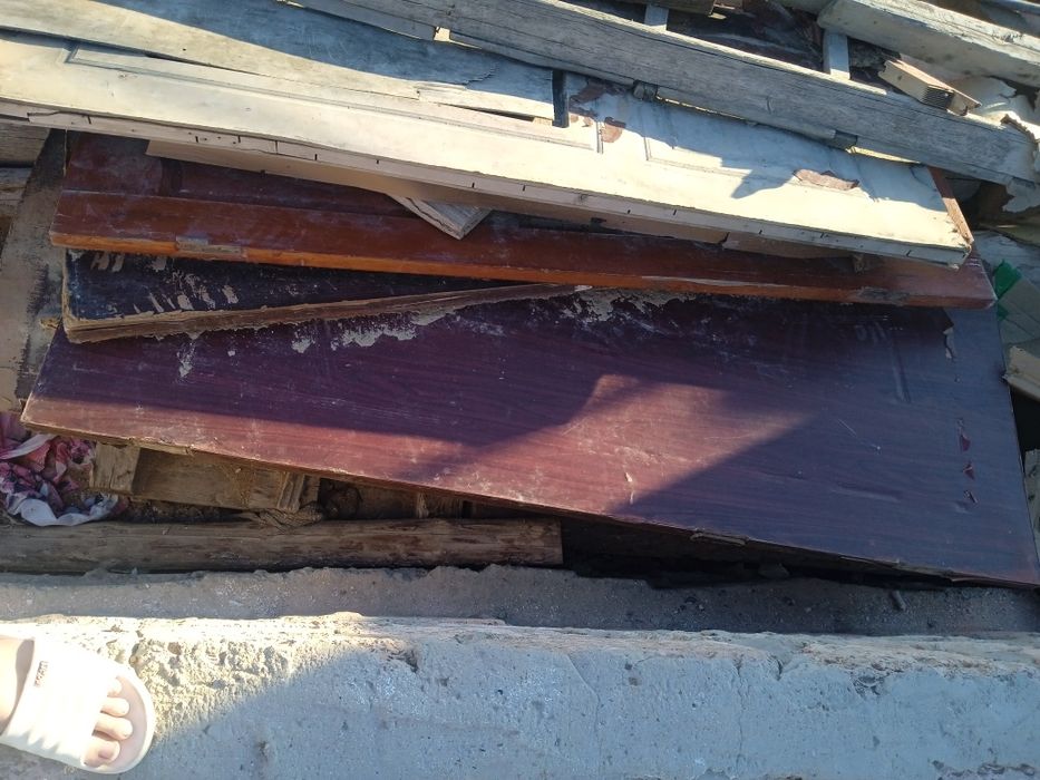 Есик сатылады б/у