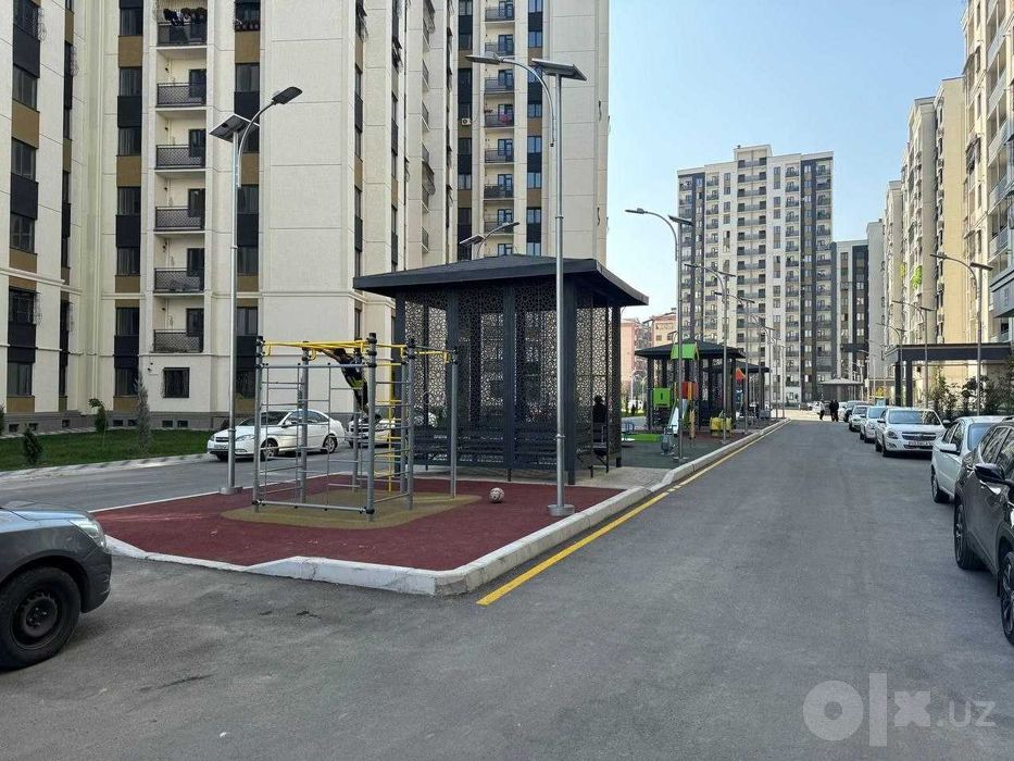 3-комнатная 70м2 на ул. Махтумкули ор-р мост Авиатор