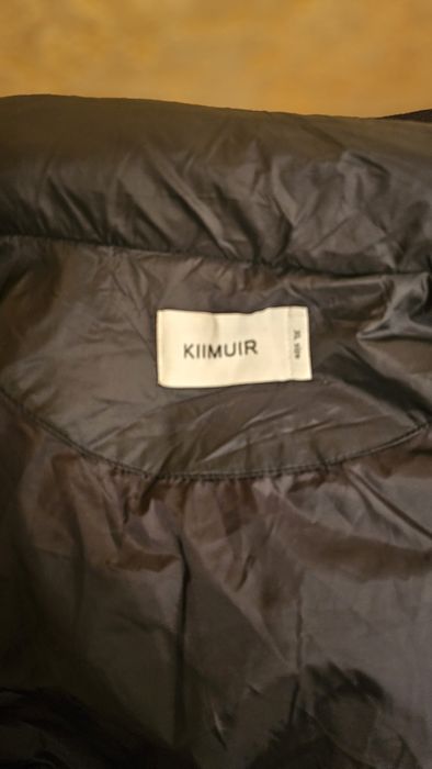 Продаётся отличная куртка пуховик.