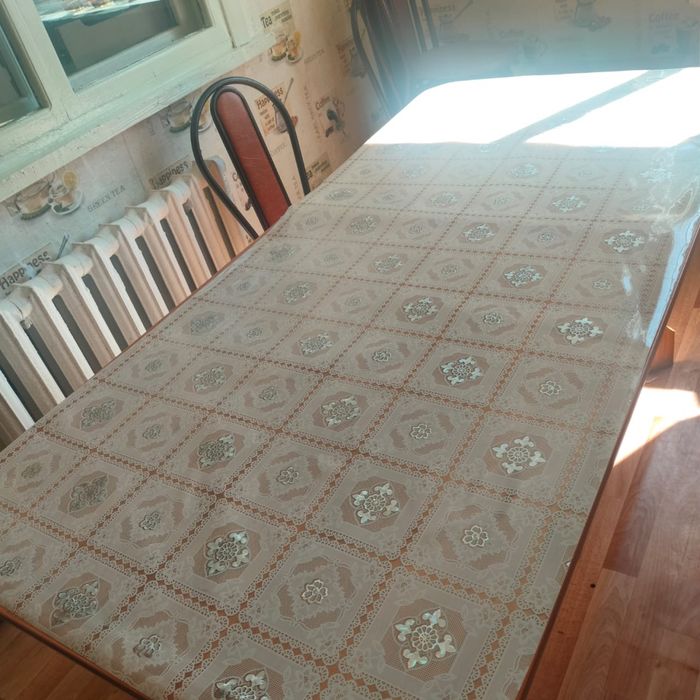 Продам стол кухонный