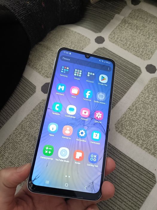 Срочно продам Самсунг А 5