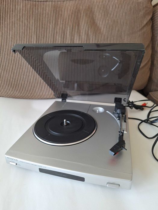 Pick-up automat Kenwood P110