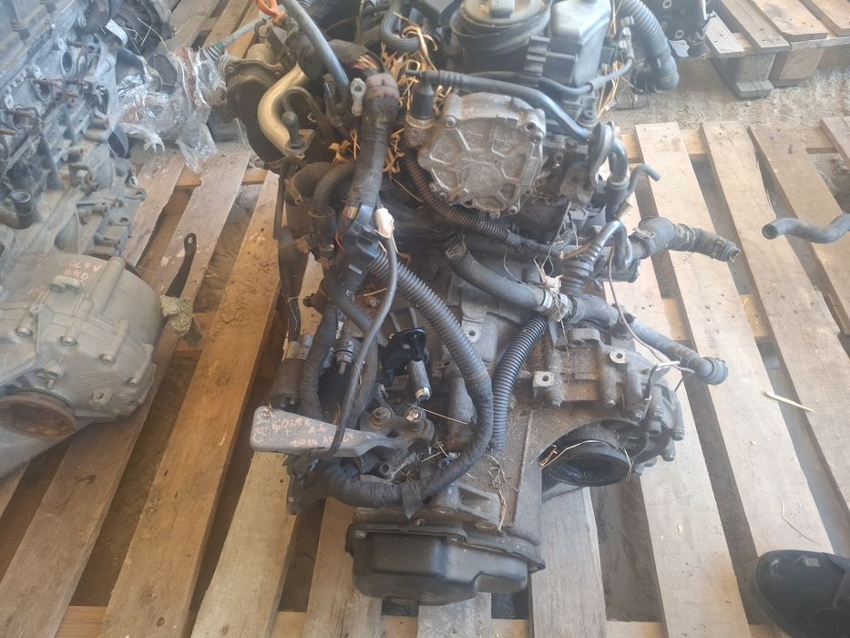Vând motor golf 6 1.6 D 2010 105 Avem TOATĂ GAMA VOLSKWAGEN: golf 5 golf 6 b5 b6 b7 Touareg Touran passat cc crafter toate codurile motor