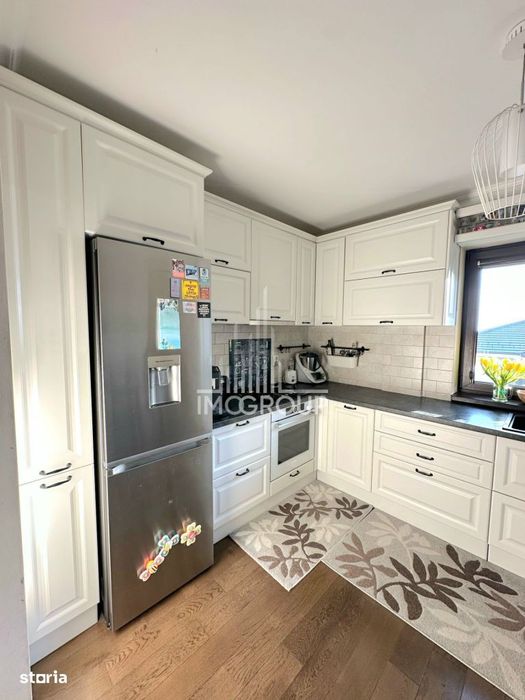 Apartament modern cu 3 camere de inchiriat | Europa | 77 mp | 2 parcar