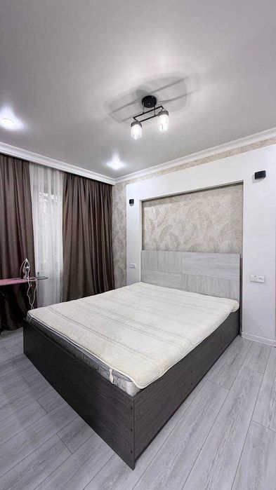 Кирпичная 2-комнатная квартира с мебелью рядом с Алайским