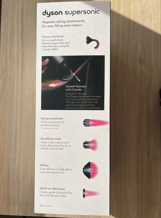 Dyson Supersonic HD08 nou