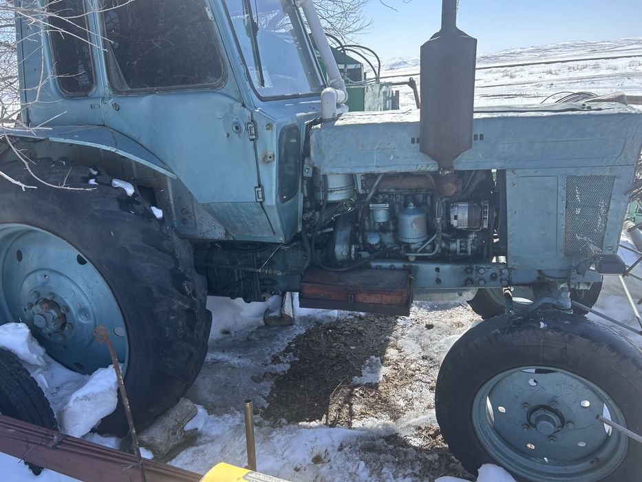 Трактор  мтз 80