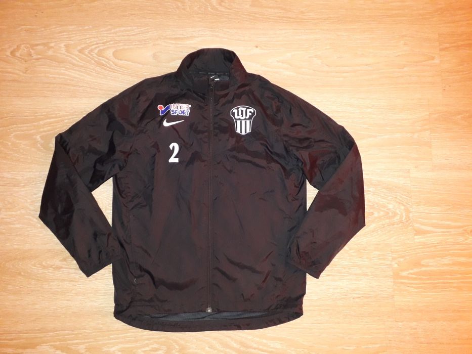 Фирменная ветровка Nike на мальчика 12-13лет