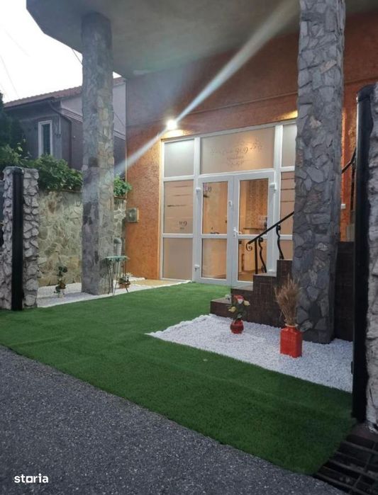 Investiție sigura, zonă excelentă–Pensiune funcțională, Str.Horea Deva