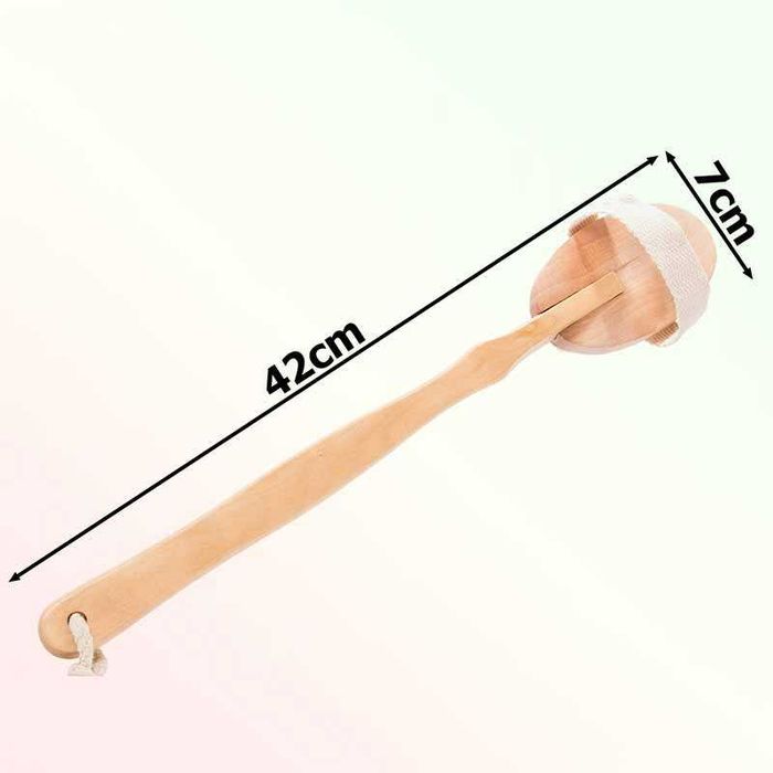 Дървена четка за тяло с натурални влакна, ексфолиращ и масажен ефект