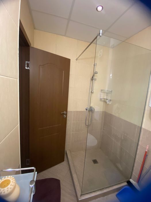 Едностаен под наем