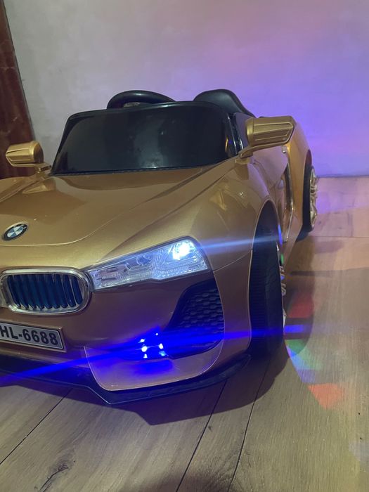 Детский электромобиль