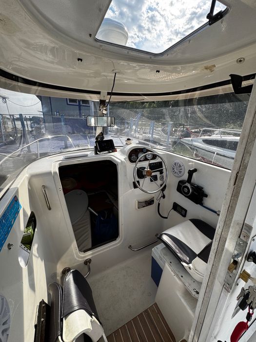 Quicksilver 530 pilothouse