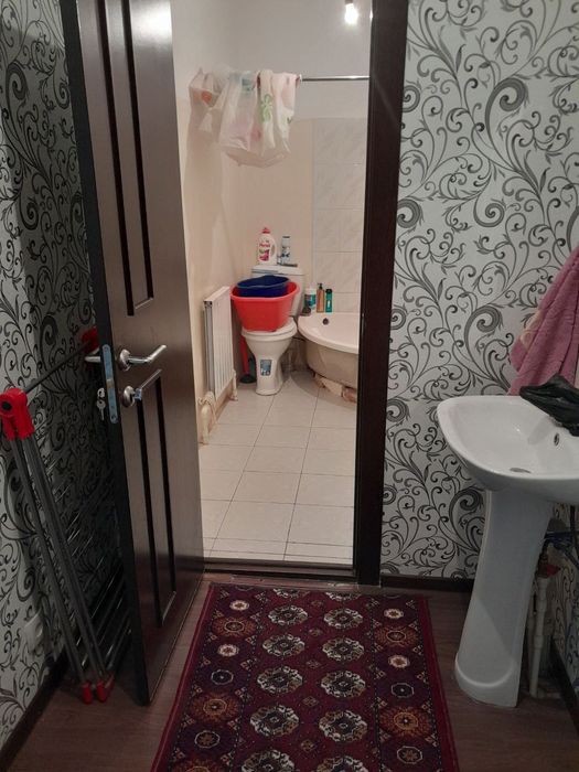 Тахиоташ наймон апж сентирде уй сатылади 3-комнатали