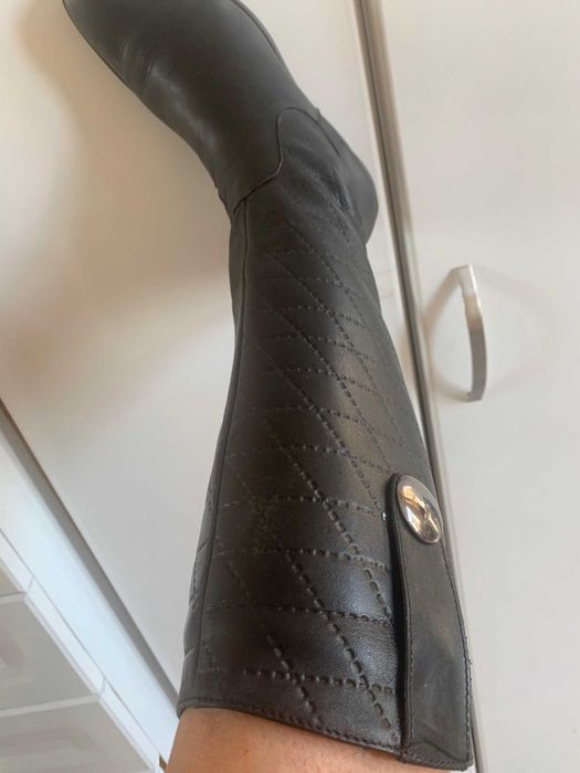 Продавам елегантни ботуши от естествена кожа 38 номер