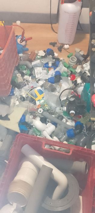 Piese instalații sanitare