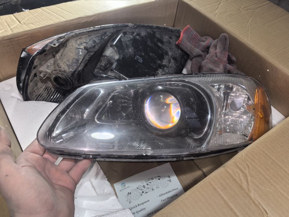 Продам фары Додж стратус