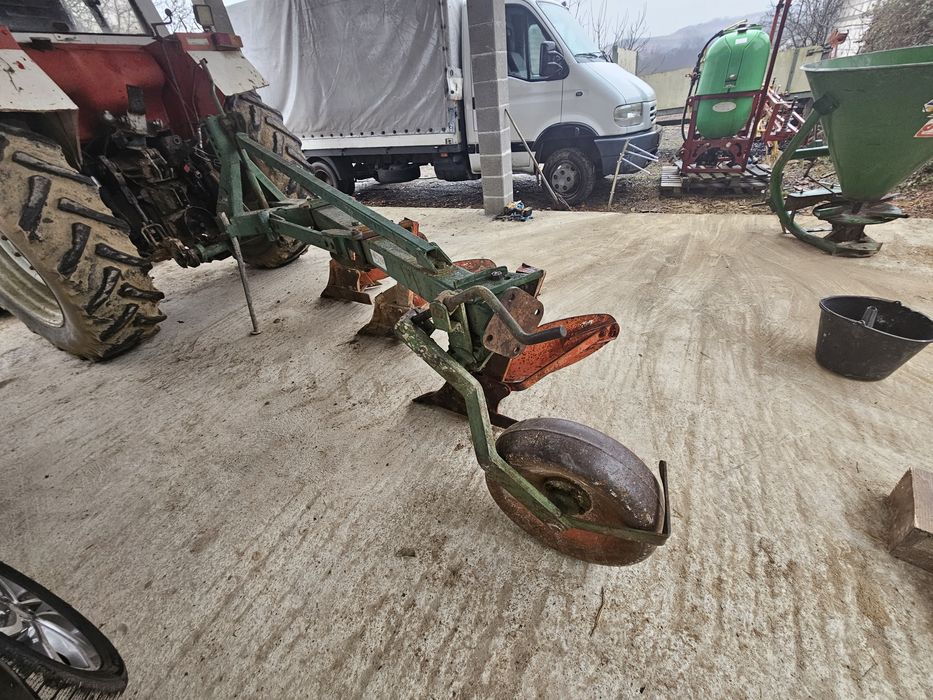 Plug  3 trupite  Recent  adus în țară ( lemken, eberhardt)