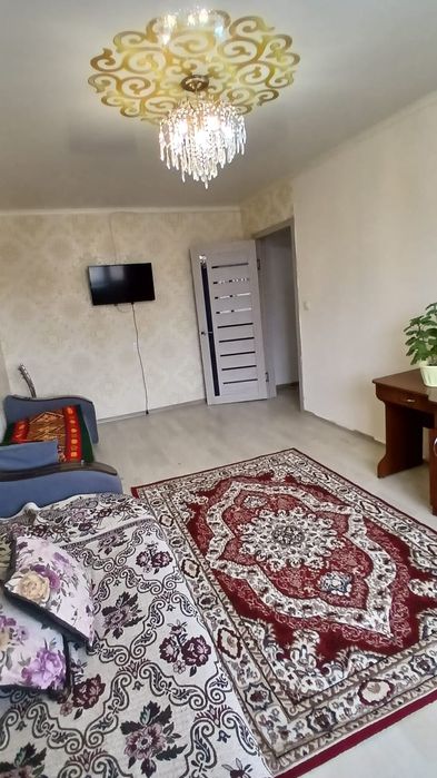 Сдам 2х ком квартиру.4 42.