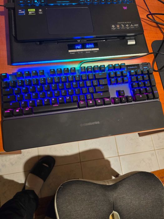Tastatură gaming rgb Steelseries apex 5