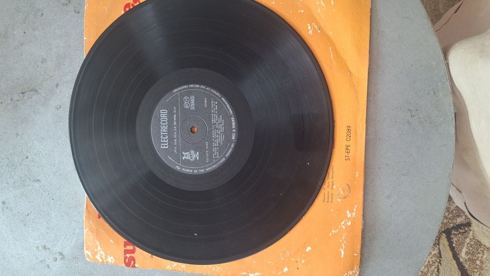 Vinil Veta Biris