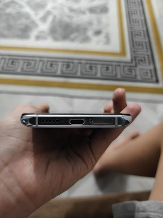 Продам xiaomi 10T 8/128 с каробкой