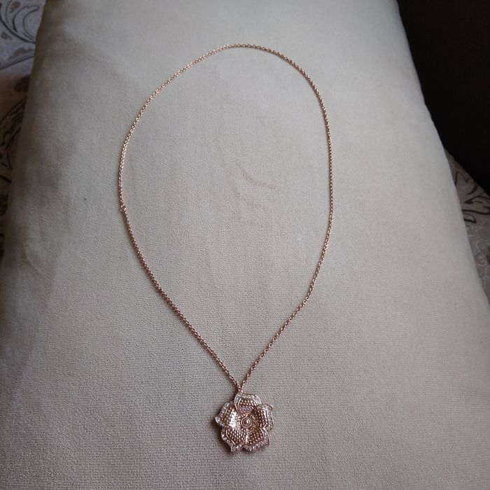 Нежно колие на AVON