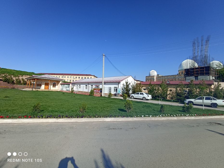 Юкори Чирчик тумани Янгибозор марказида безнес ёки яшаш учун уй