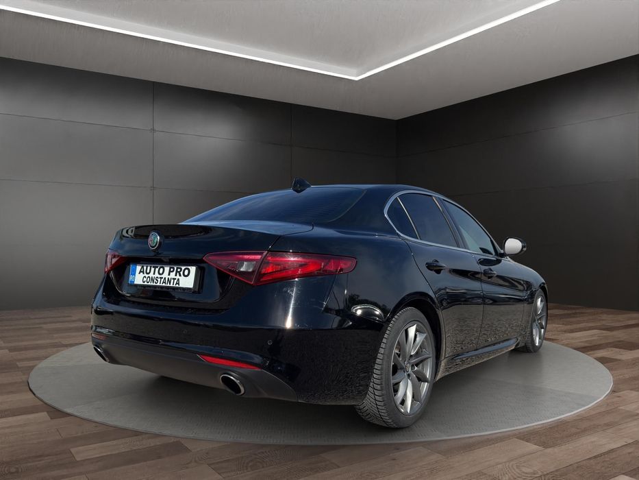 ALFA ROMEO Giulia 2019 — imagine 3