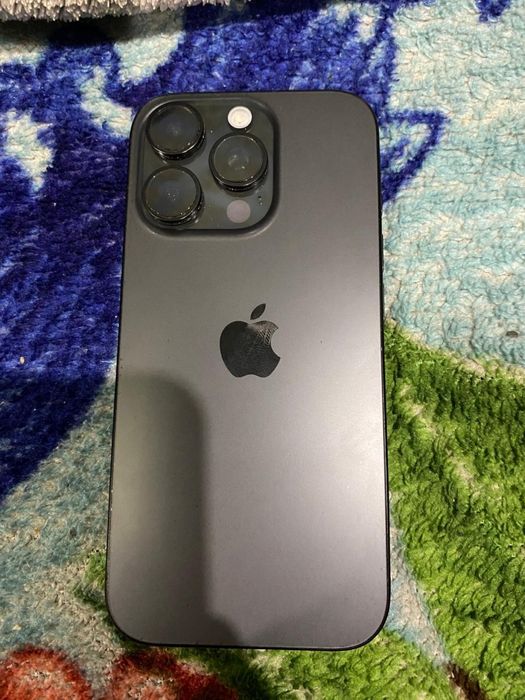 Айфон 16 про продам