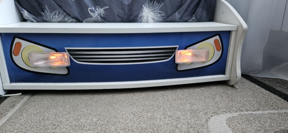 Кровать детская машина