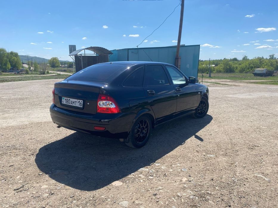 Продам приору 2012год.