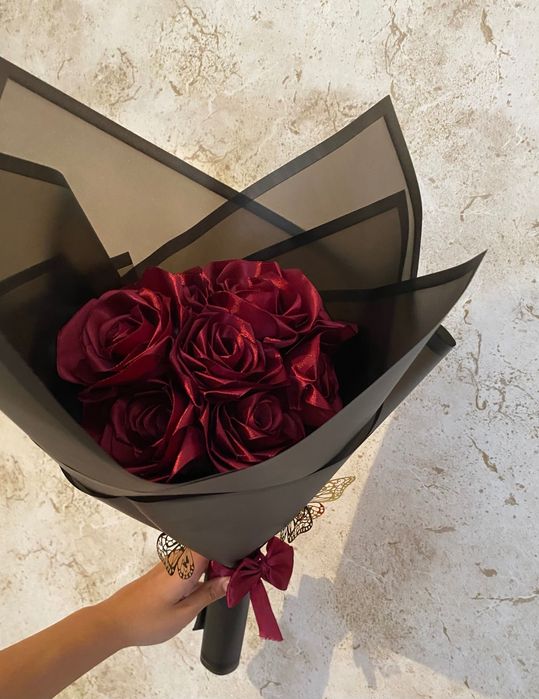 Букети с вечни рози