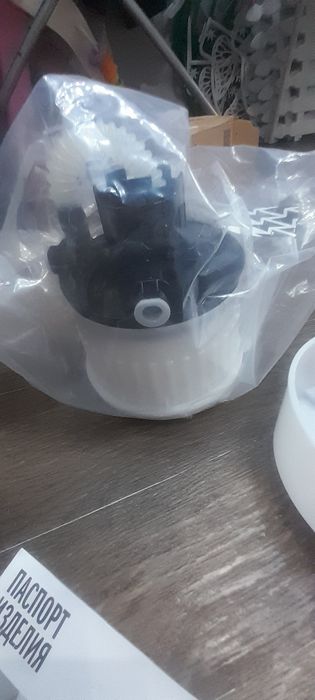 Топливный модуль на мазда3 2006г