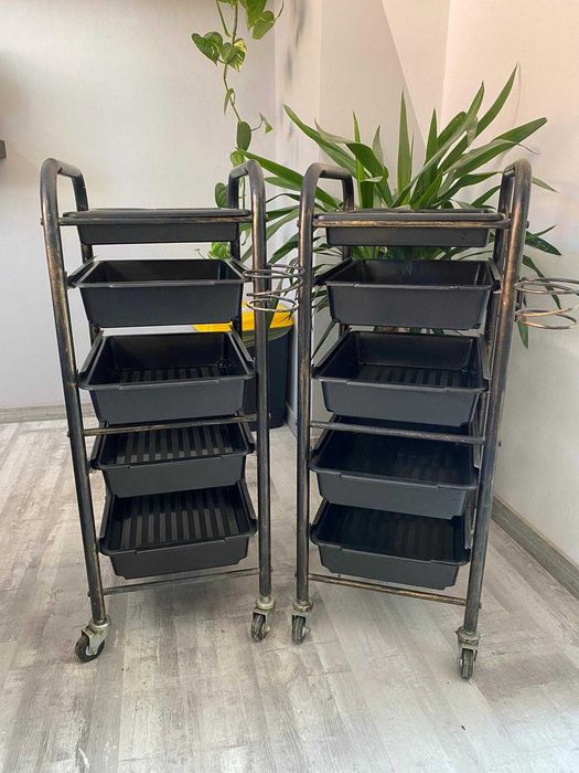 Ucenici coafor cu sertare !