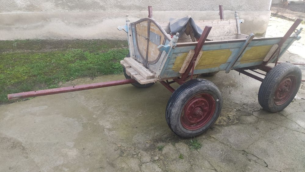 Продавам  каруца