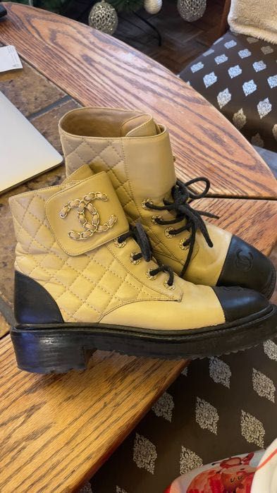 Рокля с пайети зелена и боти Chanel