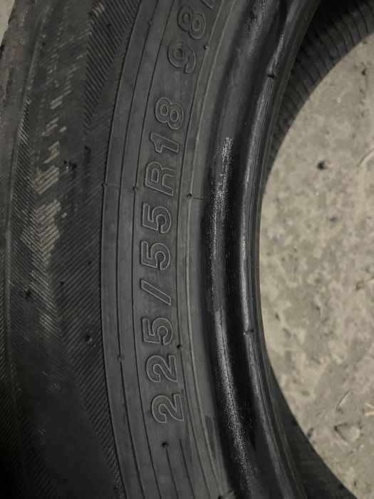 Продам летнию резину 225/55R19