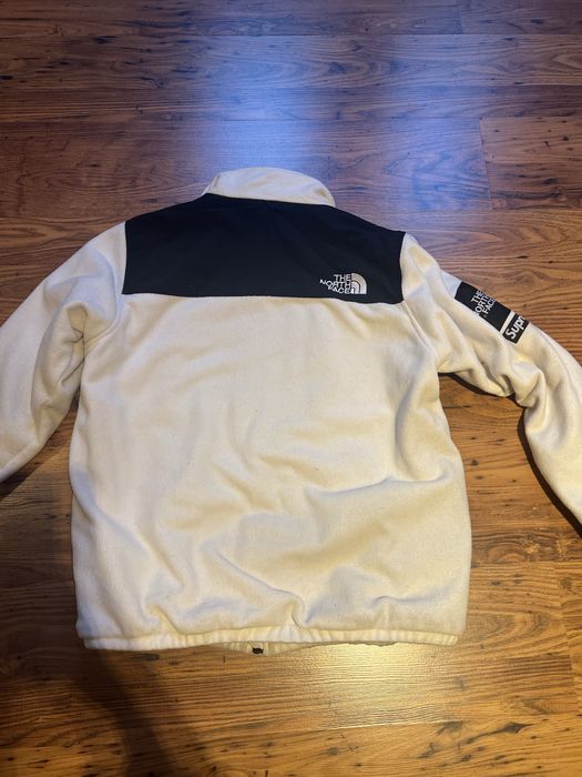 Geaca The North Face x Supreme