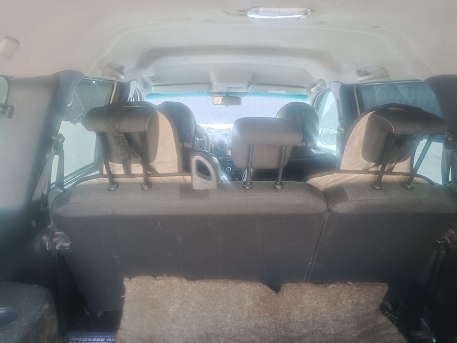 Продам Ларгус 2013 год