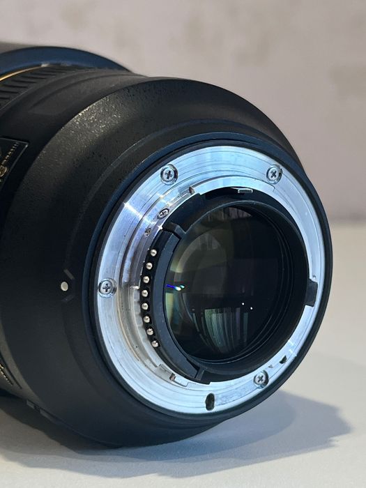 Объектив Nikon AF-S 85mm f/1.4G