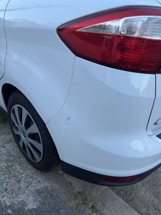 Ford C-MAX 1.6 Benzină 125 CP – mașină de familie, întreținută, folosită ca a doua mașină